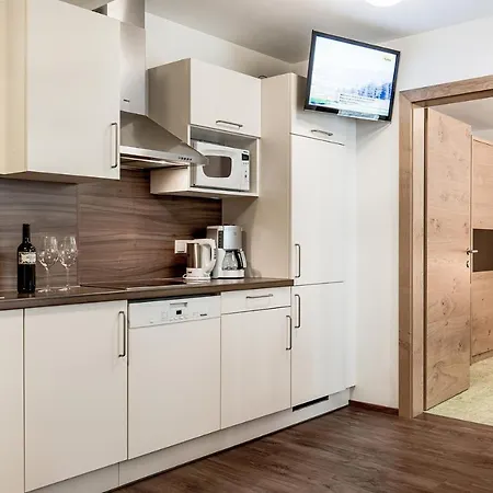 Barbara & Aparthotel 4*