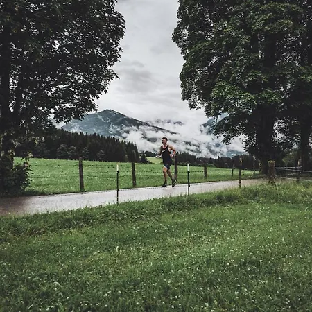 Barbara & Ξενοδοχείο με διαμερίσματα Schladming
