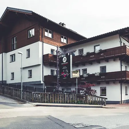 Barbara & 4* Schladming