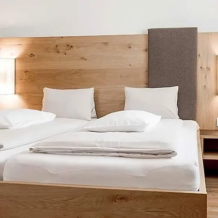 Apart-hotel Barbara & 4*