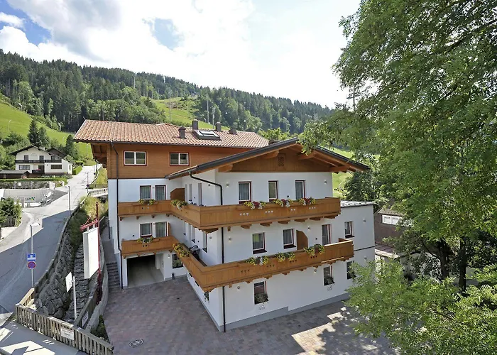 Barbara & 4* Шладминг